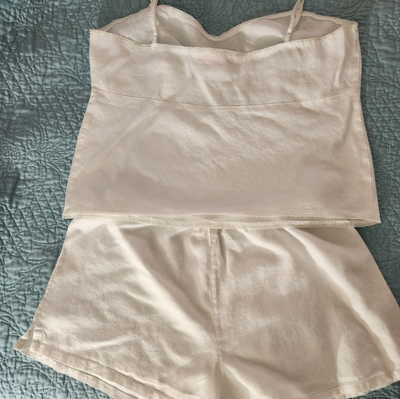 Victoria Secret Sleepwear Size L - Picture 2 of 7